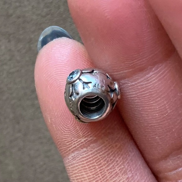 Retired Pandora Aqua Snowflake CZ Winter Bead Charm Christmas Snow EUC - Picture 7 of 7